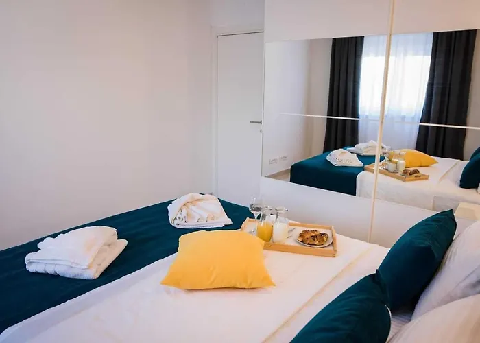 Little Beauty 아파트