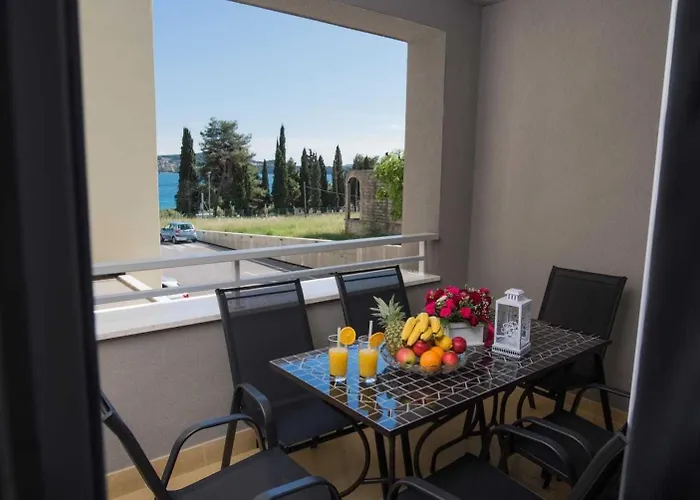 아파트 Little Beauty