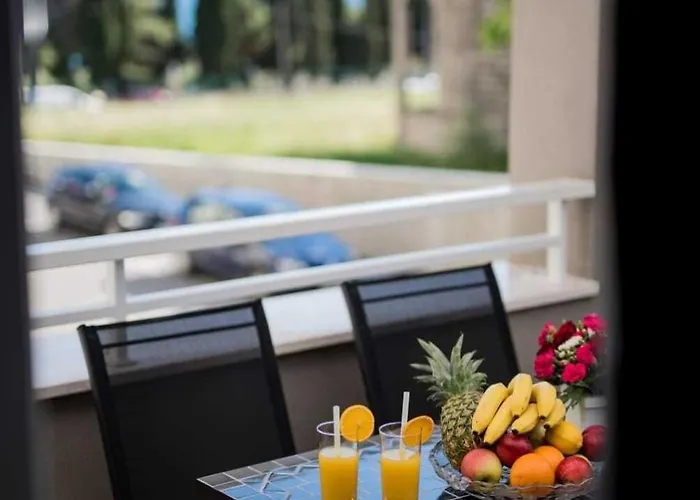 아파트 Little Beauty 트로기르