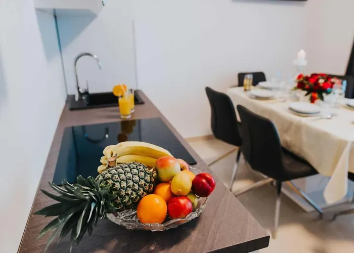 아파트 Little Beauty